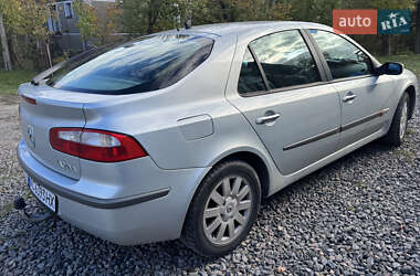 Ліфтбек Renault Laguna 2001 в Володимирі