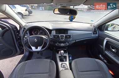 Лифтбек Renault Laguna 2011 в 