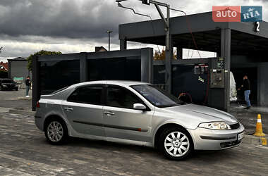 Лифтбек Renault Laguna 2002 в 
