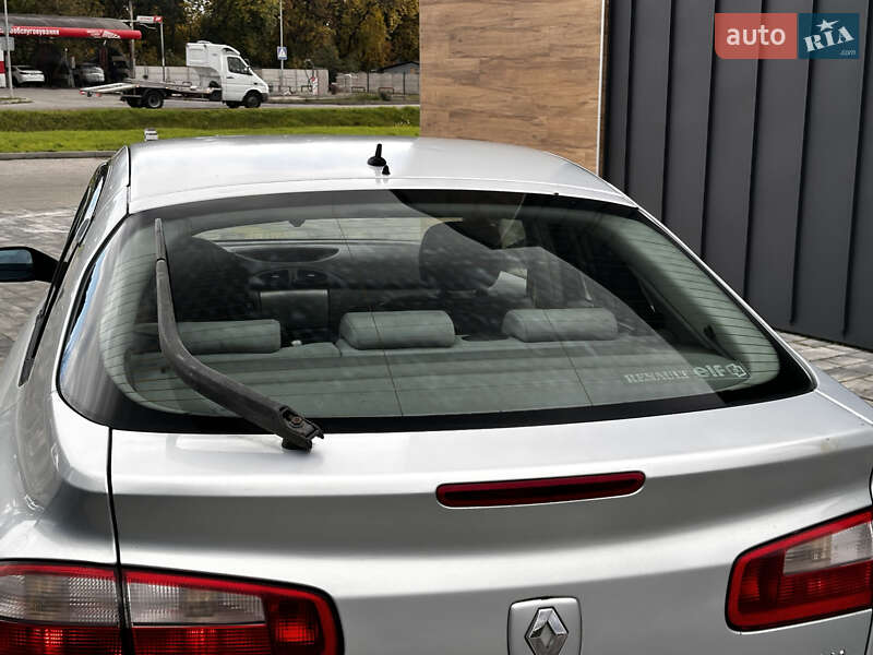 Лифтбек Renault Laguna 2002 в Луцке