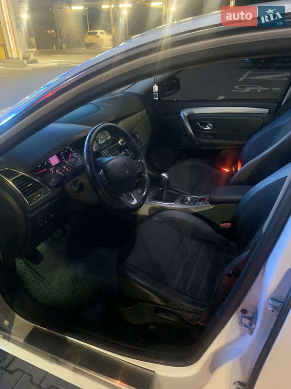 Ліфтбек Renault Laguna 2012 в Києві