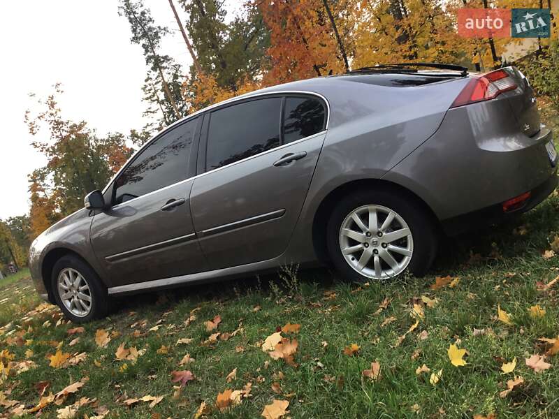 Лифтбек Renault Laguna 2012 в Киеве фото 28 Лифтбек Renault Laguna 2012 в Киеве