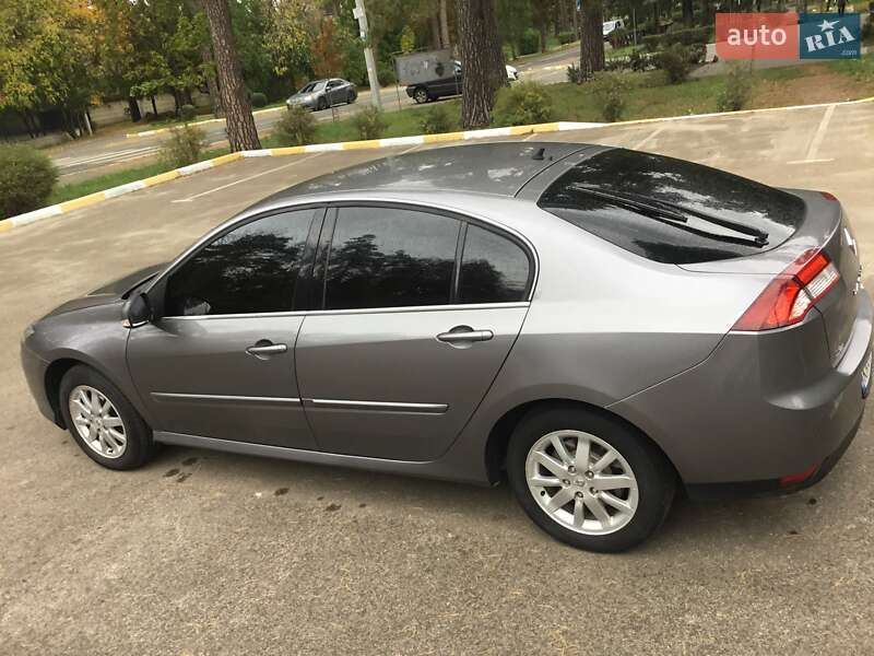 Лифтбек Renault Laguna 2012 в Киеве фото 69 Лифтбек Renault Laguna 2012 в Киеве