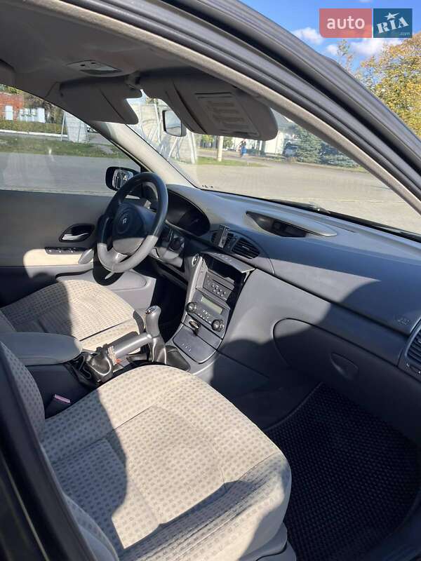 Універсал Renault Laguna 2003 в Мукачевому фото 9 Універсал Renault Laguna 2003 в Мукачевому