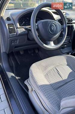 Универсал Renault Laguna 2003 в 