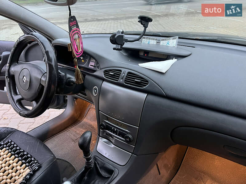 Універсал Renault Laguna 2001 в Чернівцях