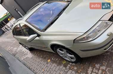 Универсал Renault Laguna 2001 в  фото 3 Универсал Renault Laguna 2001 в