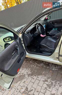 Универсал Renault Laguna 2001 в  фото 11 Универсал Renault Laguna 2001 в