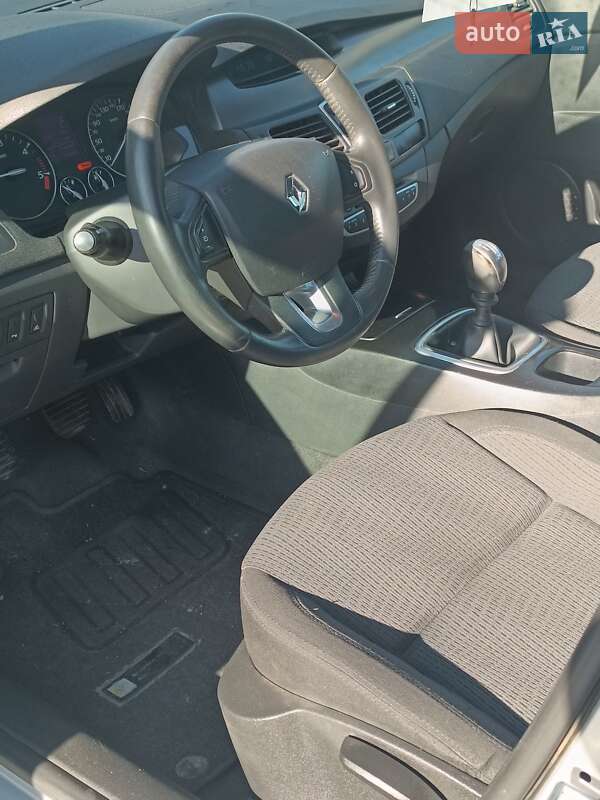 Універсал Renault Laguna 2007 в Чернівцях фото 8 Універсал Renault Laguna 2007 в Чернівцях