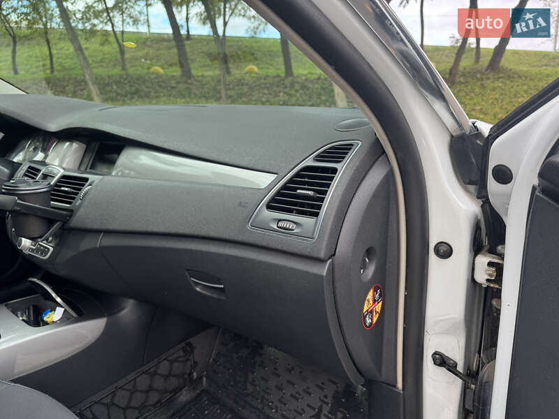 Універсал Renault Laguna 2011 в Києві