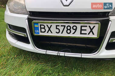 Ліфтбек Renault Laguna 2014 в  фото 10 Ліфтбек Renault Laguna 2014 в