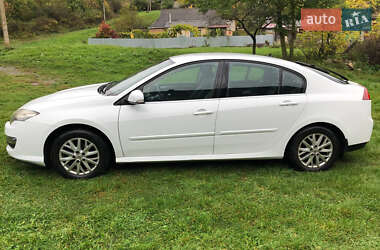Ліфтбек Renault Laguna 2014 в  фото 7 Ліфтбек Renault Laguna 2014 в