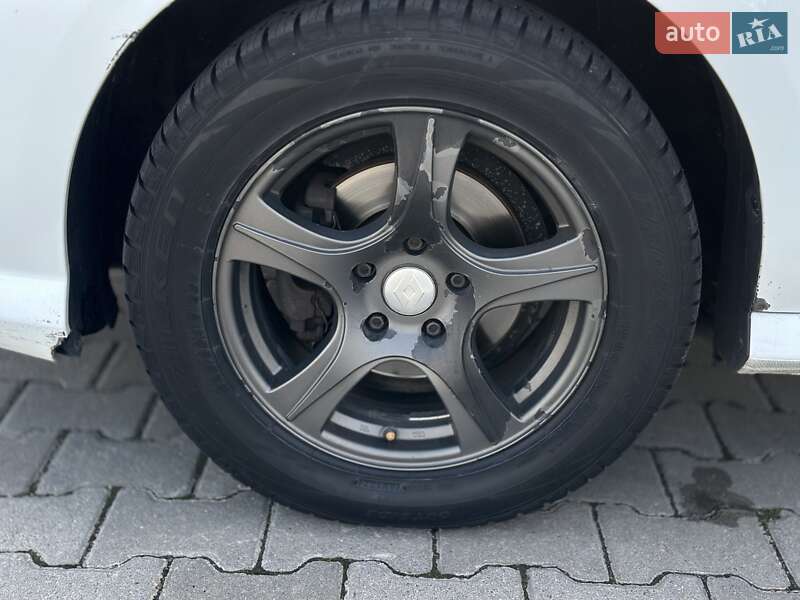 Універсал Renault Laguna 2012 в Чернівцях