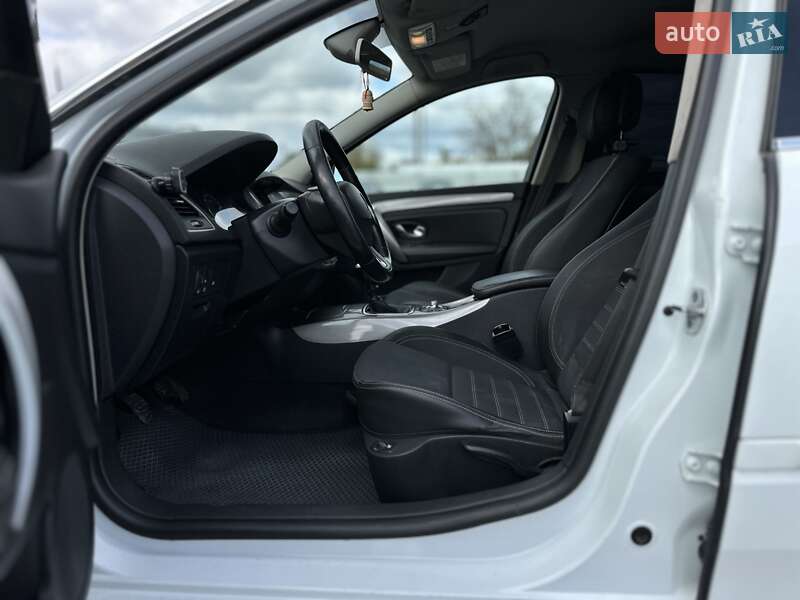 Універсал Renault Laguna 2012 в Чернівцях