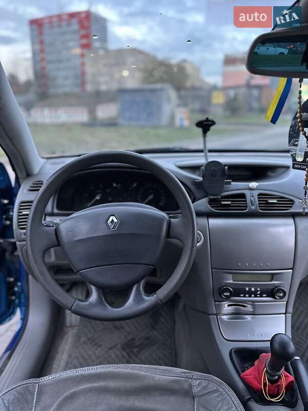 Ліфтбек Renault Laguna 2001 в Львові фото 18 Ліфтбек Renault Laguna 2001 в Львові