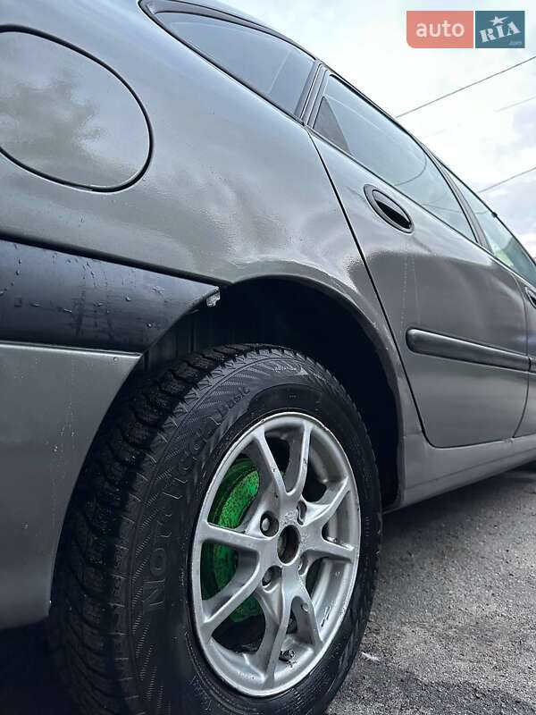 Лифтбек Renault Laguna 1996 в Умани фото 5 Лифтбек Renault Laguna 1996 в Умани