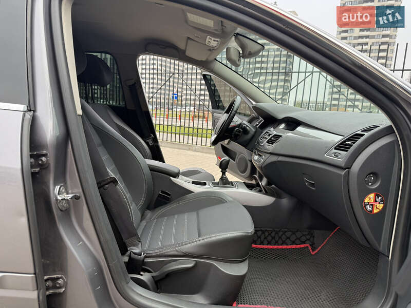 Универсал Renault Laguna 2011 в Киеве