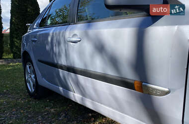 Ліфтбек Renault Laguna 2001 в  фото 15 Ліфтбек Renault Laguna 2001 в