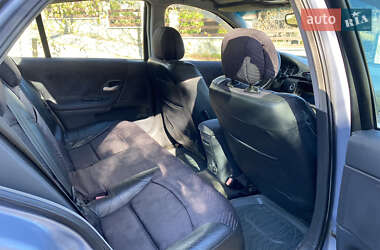 Ліфтбек Renault Laguna 2001 в  фото 29 Ліфтбек Renault Laguna 2001 в