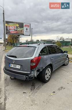 Універсал Renault Laguna 2004 в  фото 6 Універсал Renault Laguna 2004 в