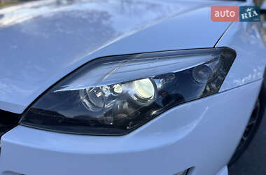 Універсал Renault Laguna 2011 в  фото 23 Універсал Renault Laguna 2011 в