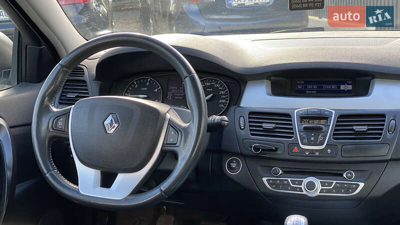 Ліфтбек Renault Laguna 2009 в Луцьку