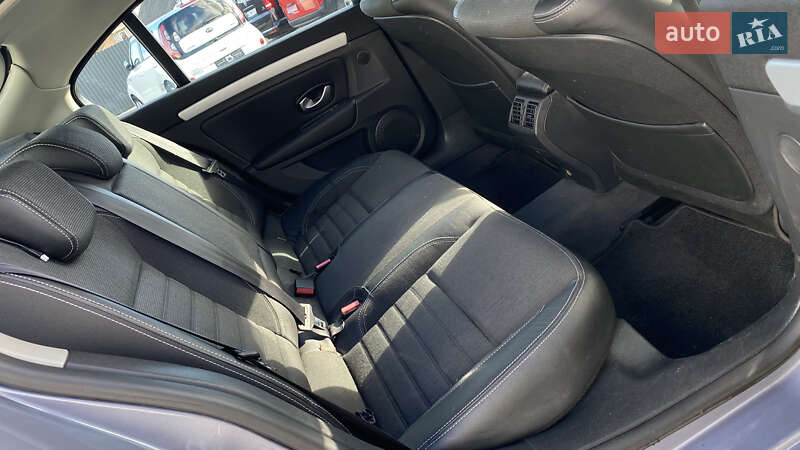 Ліфтбек Renault Laguna 2009 в Луцьку