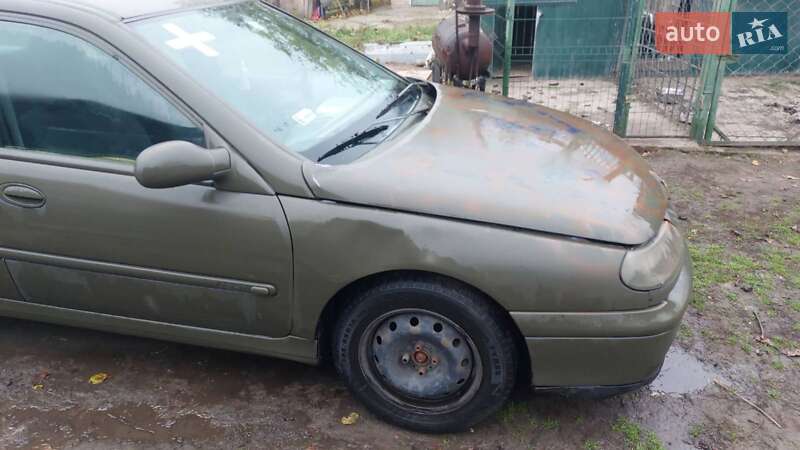 Универсал Renault Laguna 2000 в Березане