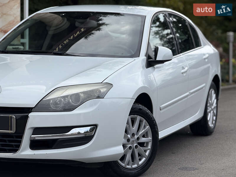 Ліфтбек Renault Laguna 2014 в Тернополі