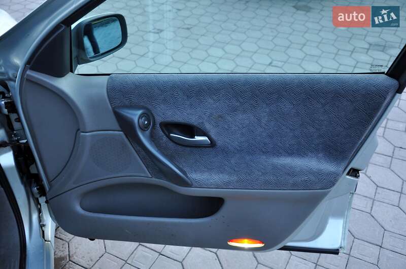 Лифтбек Renault Laguna 2003 в Львове фото 26 Лифтбек Renault Laguna 2003 в Львове