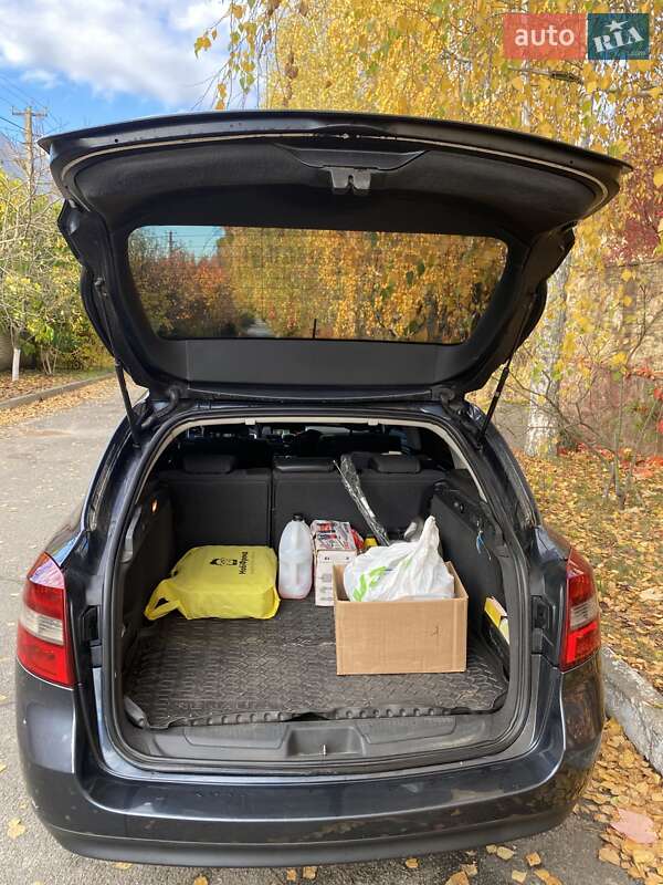 Универсал Renault Laguna 2011 в Киеве