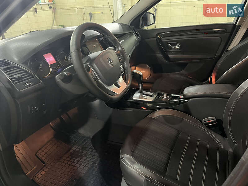 Ліфтбек Renault Laguna 2013 в Києві