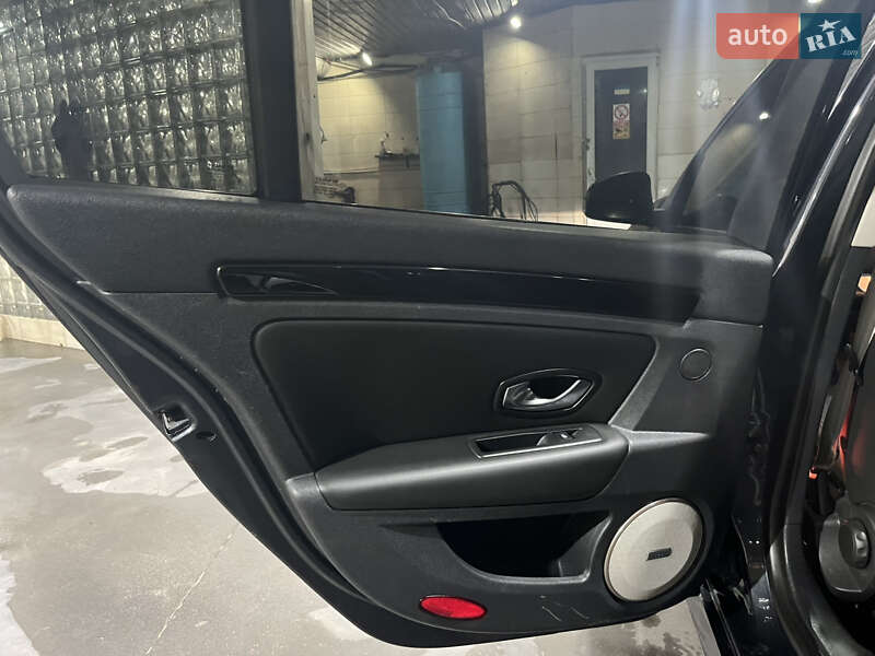 Ліфтбек Renault Laguna 2013 в Києві