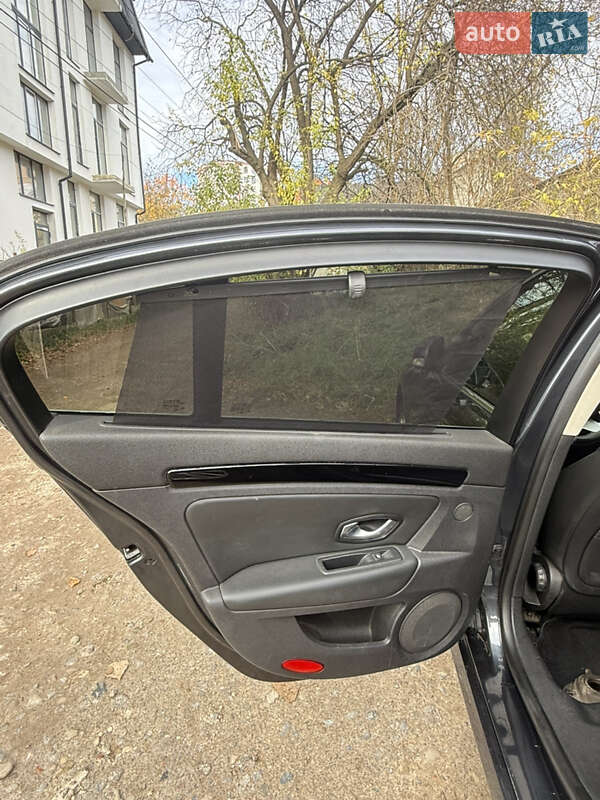 Ліфтбек Renault Laguna 2011 в Львові фото 20 Ліфтбек Renault Laguna 2011 в Львові