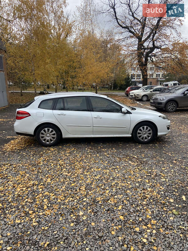 Универсал Renault Laguna 2011 в Полтаве фото 8 Универсал Renault Laguna 2011 в Полтаве