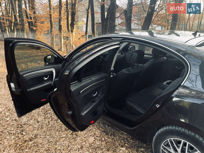 Лифтбек Renault Laguna 2011 в Ивано-Франковске фото 19 Лифтбек Renault Laguna 2011 в Ивано-Франковске