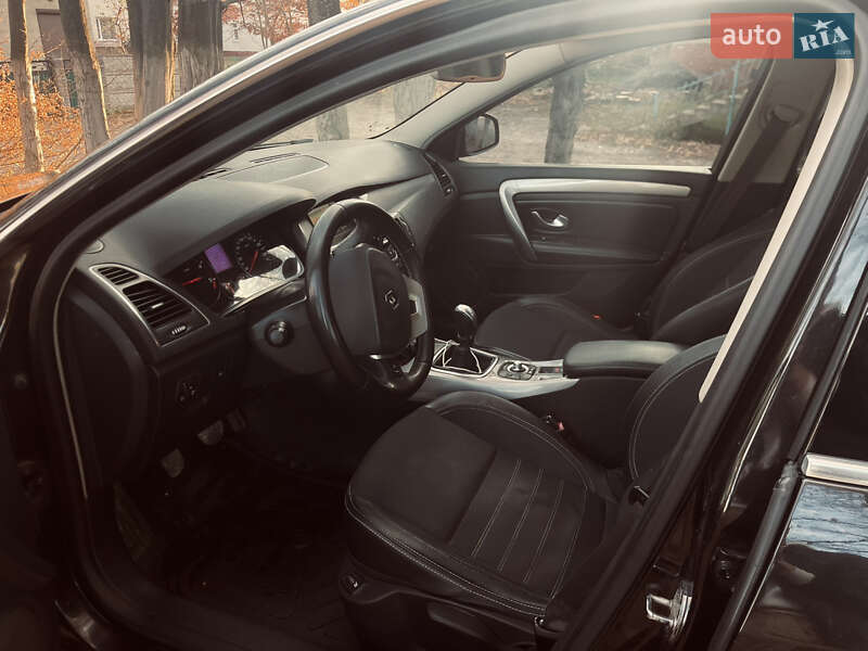 Лифтбек Renault Laguna 2011 в Коломые