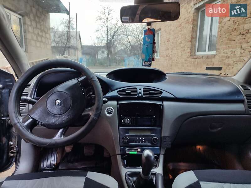 Універсал Renault Laguna 2003 в Дубні фото 12 Універсал Renault Laguna 2003 в Дубні