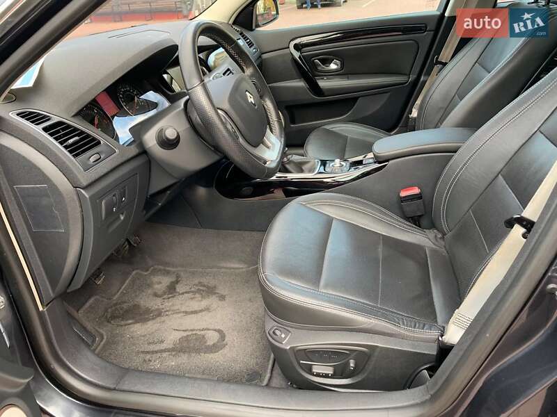 Лифтбек Renault Laguna 2014 в Ровно фото 35 Лифтбек Renault Laguna 2014 в Ровно