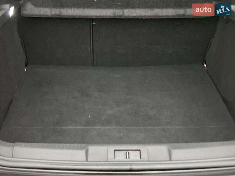 Лифтбек Renault Laguna 2012 в Киеве