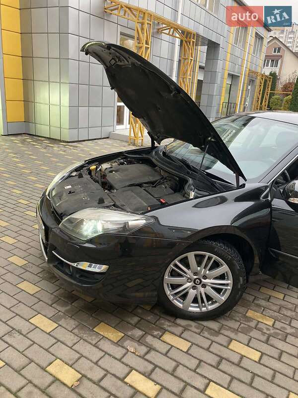 Лифтбек Renault Laguna 2012 в Киеве