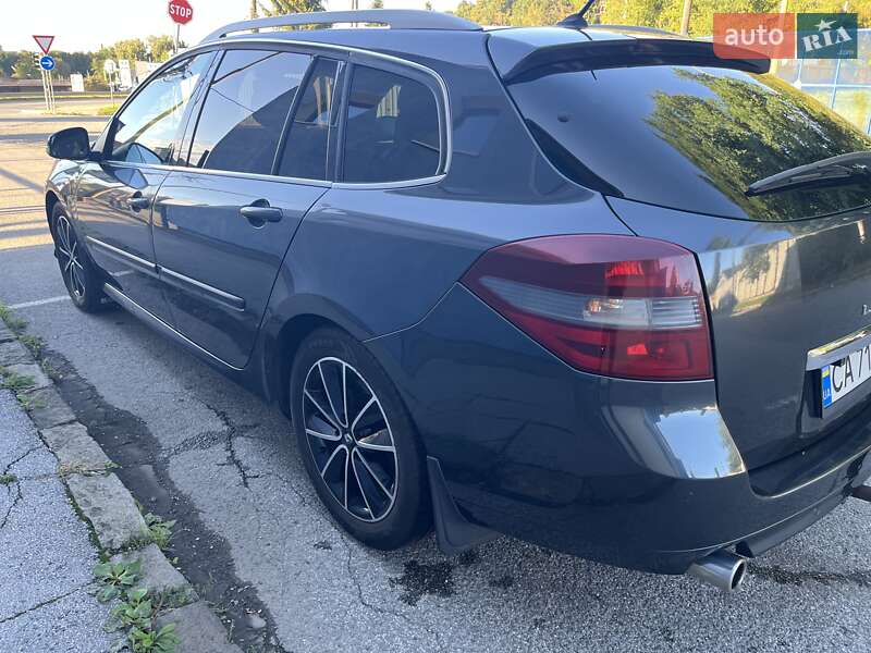 Универсал Renault Laguna 2012 в Ужгороде