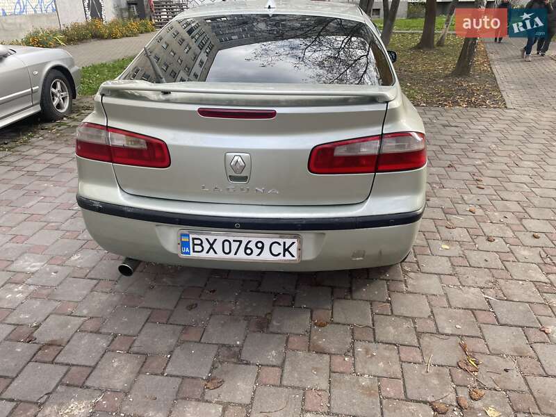 Ліфтбек Renault Laguna 2002 в Звягелі