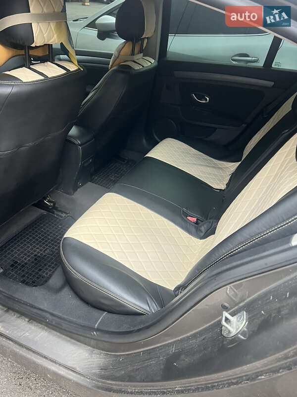 Лифтбек Renault Laguna 2007 в Киеве фото 4 Лифтбек Renault Laguna 2007 в Киеве