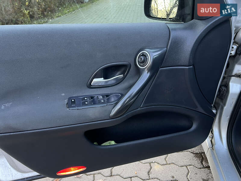 Универсал Renault Laguna 2006 в Мукачево фото 12 Универсал Renault Laguna 2006 в Мукачево