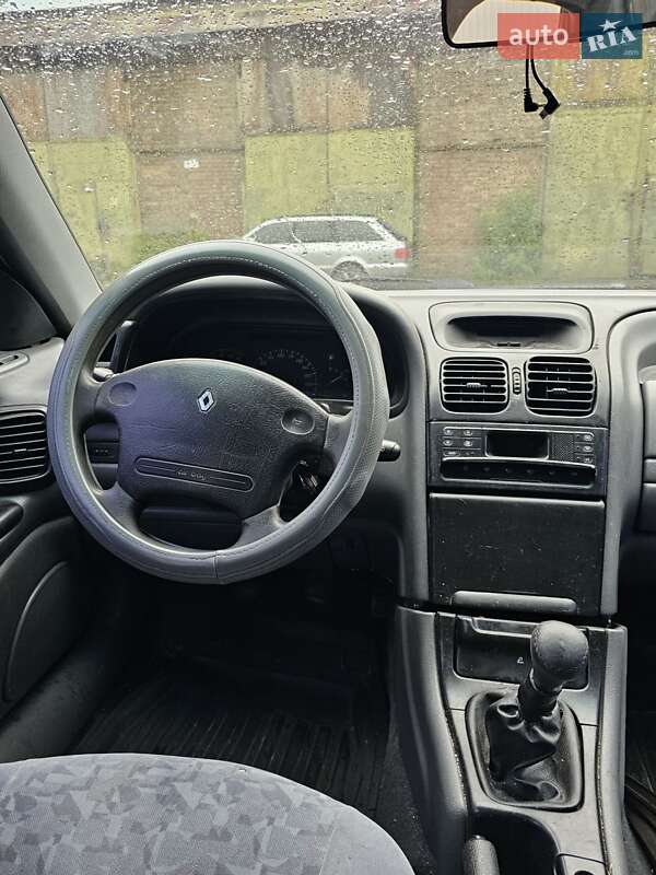 Универсал Renault Laguna 1997 в Киеве фото 16 Универсал Renault Laguna 1997 в Киеве