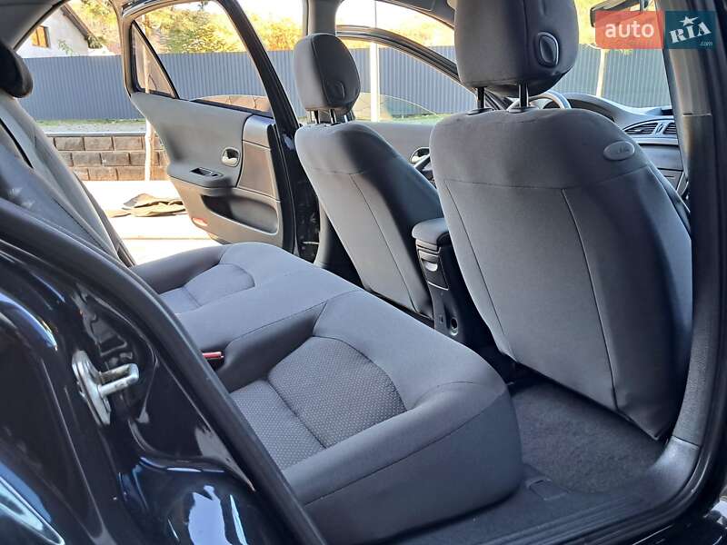 Ліфтбек Renault Laguna 2007 в Мукачевому