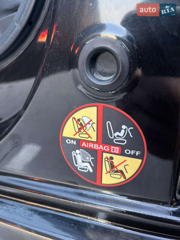Універсал Renault Laguna 2011 в Львові фото 24 Універсал Renault Laguna 2011 в Львові