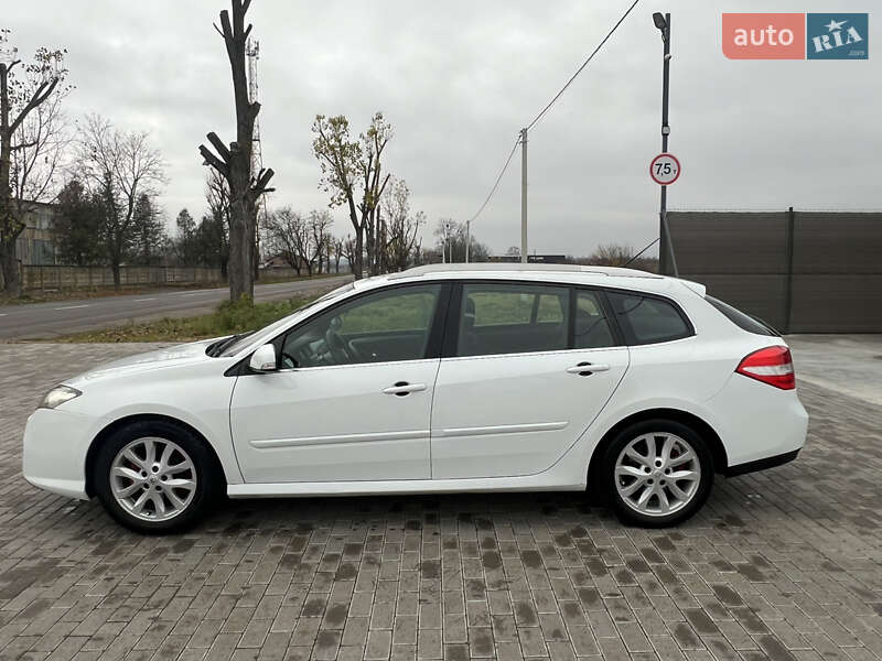 Універсал Renault Laguna 2010 в Лопатині