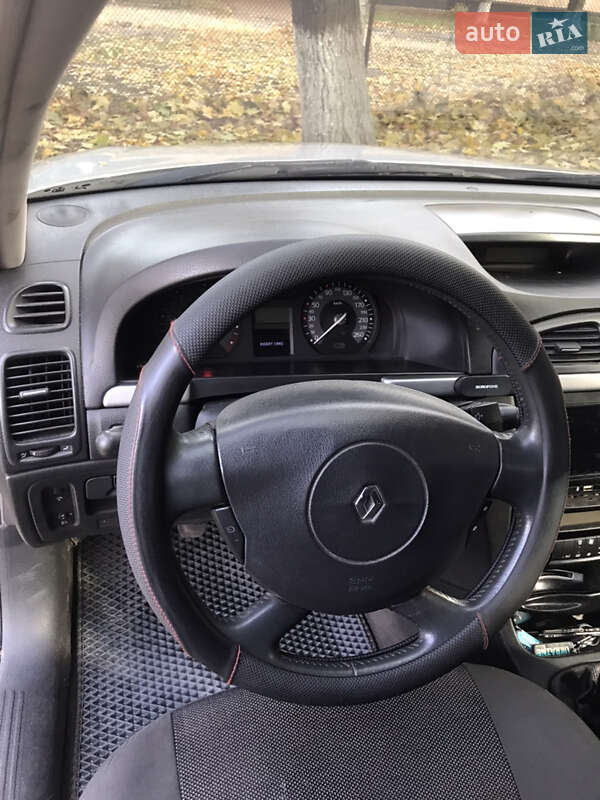 Универсал Renault Laguna 2005 в Яготине